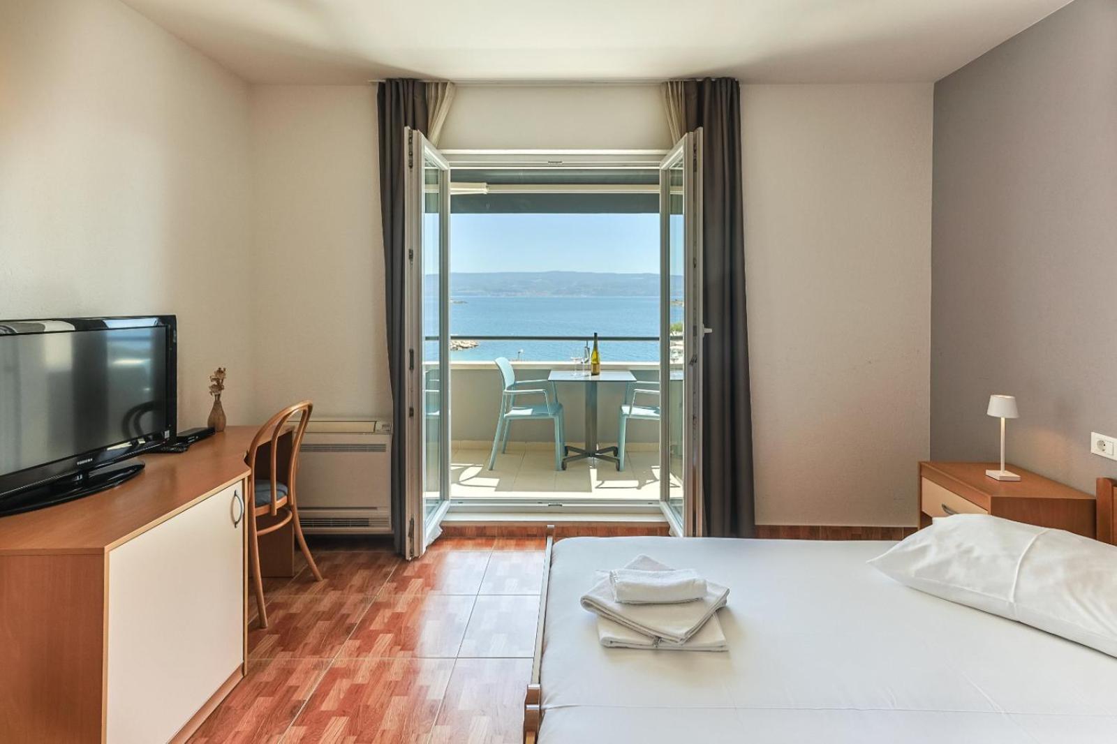 Villa Toni Dugi Rat Ngoại thất bức ảnh