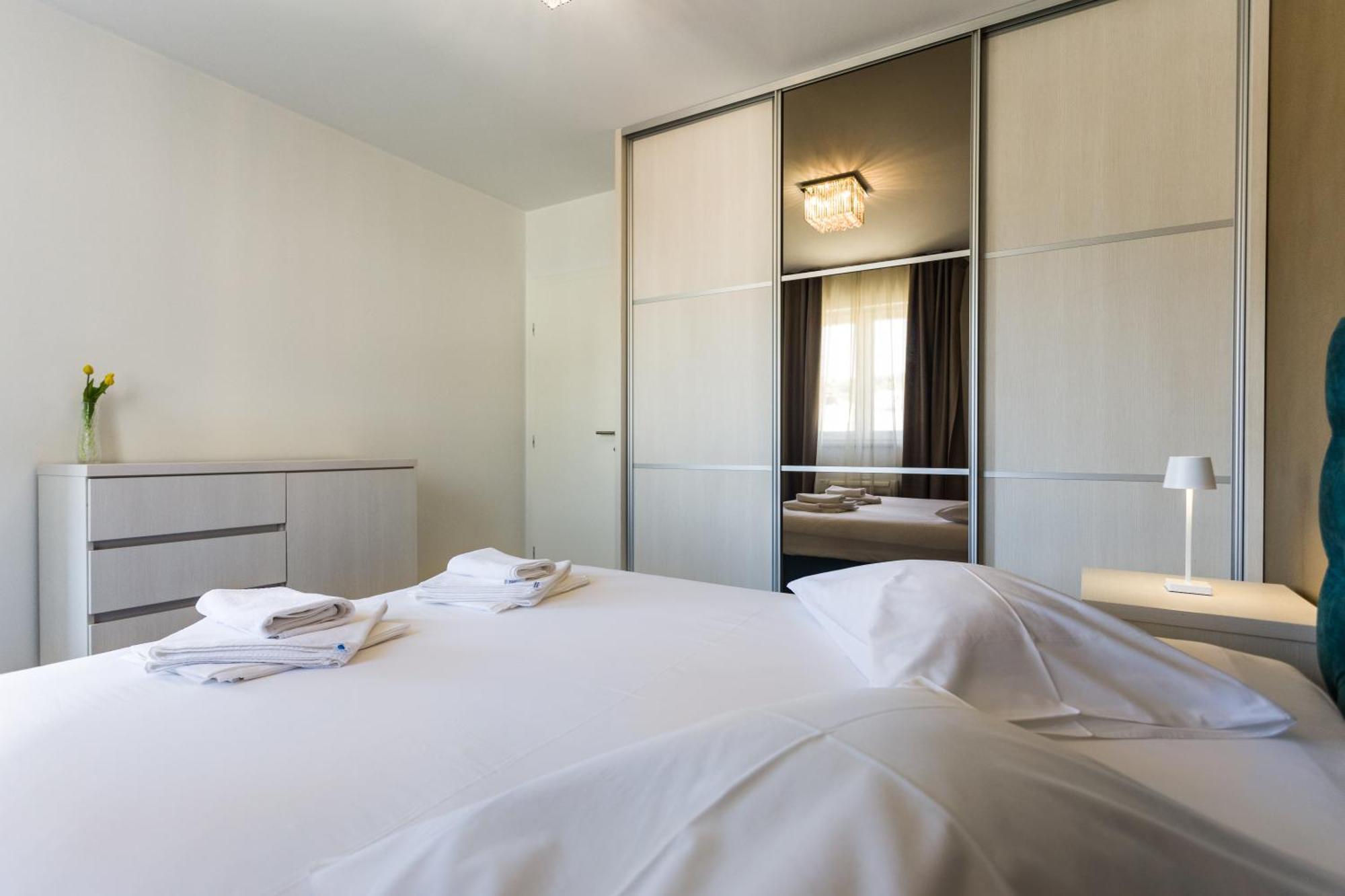 Villa Toni Dugi Rat Ngoại thất bức ảnh